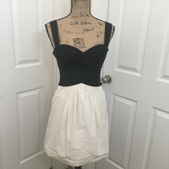 BCBGMaxAzria Dresses & Skirts - BCBGMaxAzria Black|Cream Cocktail Dress | 0P
